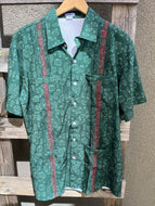 Men's Guayabera- Feliz Navidad